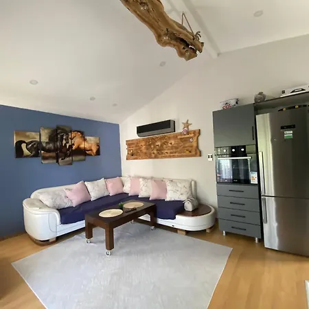 Eylül House Tatil Evi *